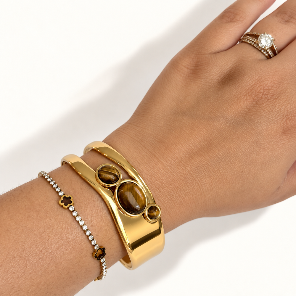 Coqueta Cuff Bracelet