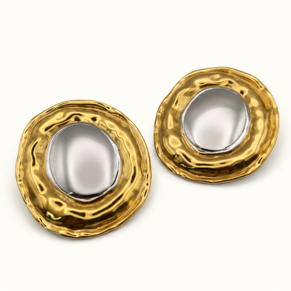 The Amara Studs
