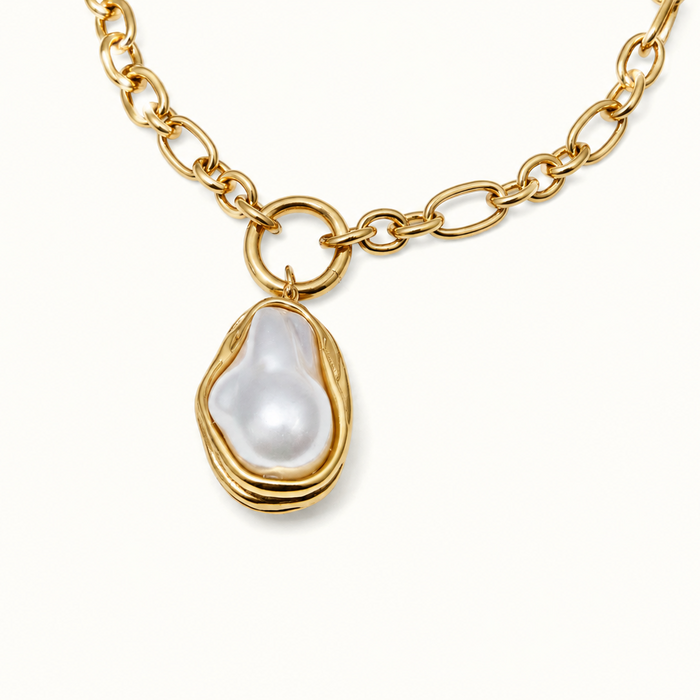 The Luna Necklace