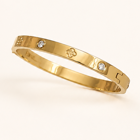 The Trebol Bangle