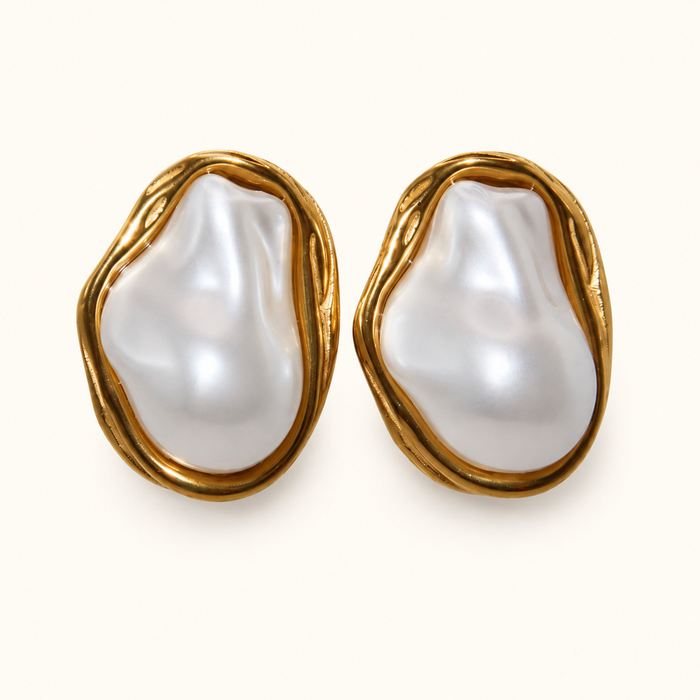 The Nácar Studs